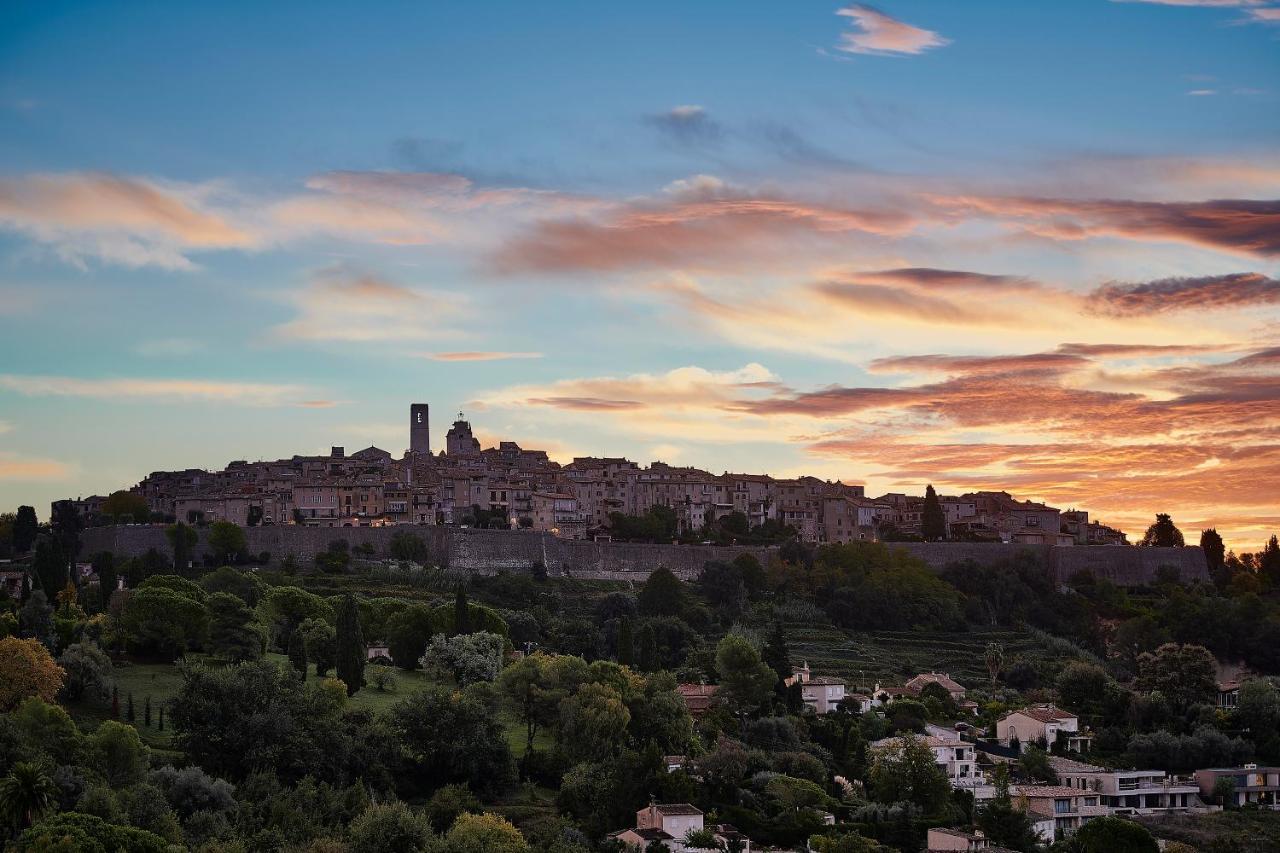 Hotel La Grande Bastide Saint-Paul-de-Vence Bagian luar foto